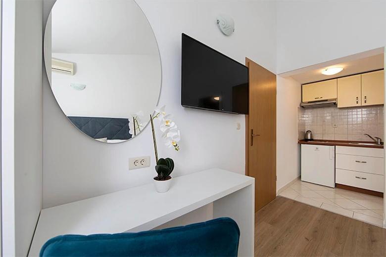Apartments Marija Brela Buitenkant foto
