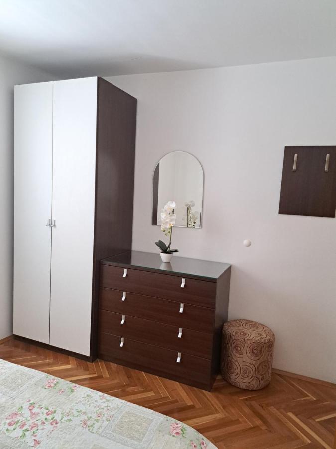 Apartments Marija Brela Buitenkant foto